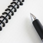 ボールペンのインクが出ない原因は?復活方法9選!…輪ゴムを使う??
